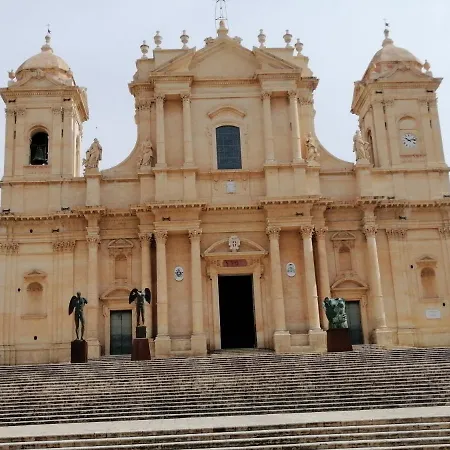 La Cascina Di Barone Noto